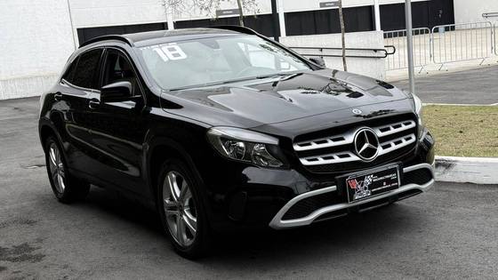 MERCEDES-BENZ GLA 200 1.6 CGI FLEX STYLE 7G-DCT